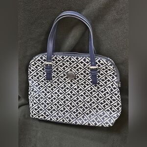 Tommy Hilfiger bag